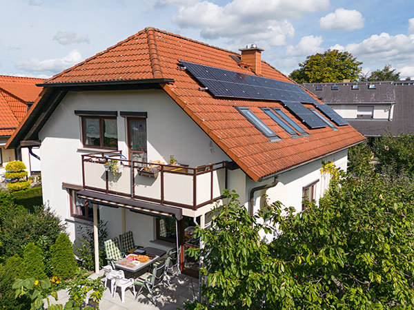 9,8 kWp Solar-Anlage in Ullersdorf - mit Stromspeicher und Notstromversorgung